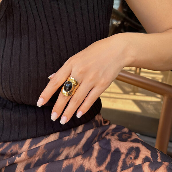 Retro Irregular Inlaid Gemstone Ring Geometric Acrylic Versatile Ring Set - Image 3