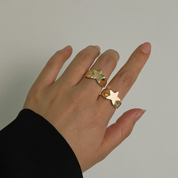Cold and niche three-dimensional star shaped rings with spicy and beautiful mouth opening English letter bracelets - Image 16