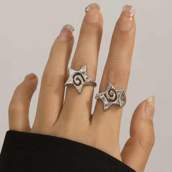 Cold and niche three-dimensional star shaped rings with spicy and beautiful mouth opening English letter bracelets - Image 9