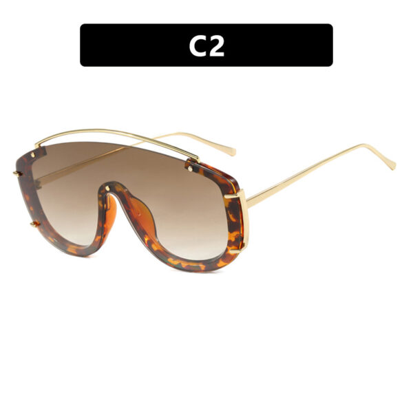 Trendy large frame one-piece sunglasses with a metallic high-end feel, Instagram sunglasses with personalized outdoor internet celebrity sunglasses - Image 7