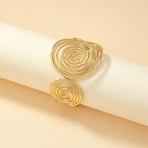 New metal design high-end adjustable bracelet European and American retro personality geometric niche bracelet - Image 4