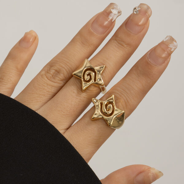 Cold and niche three-dimensional star shaped rings with spicy and beautiful mouth opening English letter bracelets - Image 2