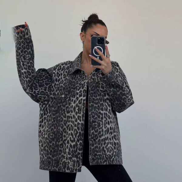 Street casual leopard print denim jacket for women, spring style, loose pocket, button fashion, retro denim jacket, mid length - Image 7
