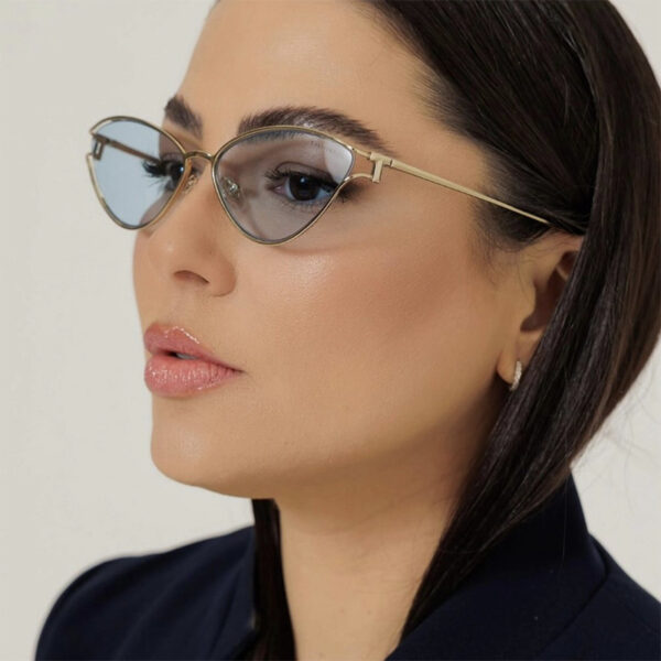 Triangle cat eye sunglasses with hollowed out high-end feel, new personalized sunglasses, trendy metal sunglasses - Image 2