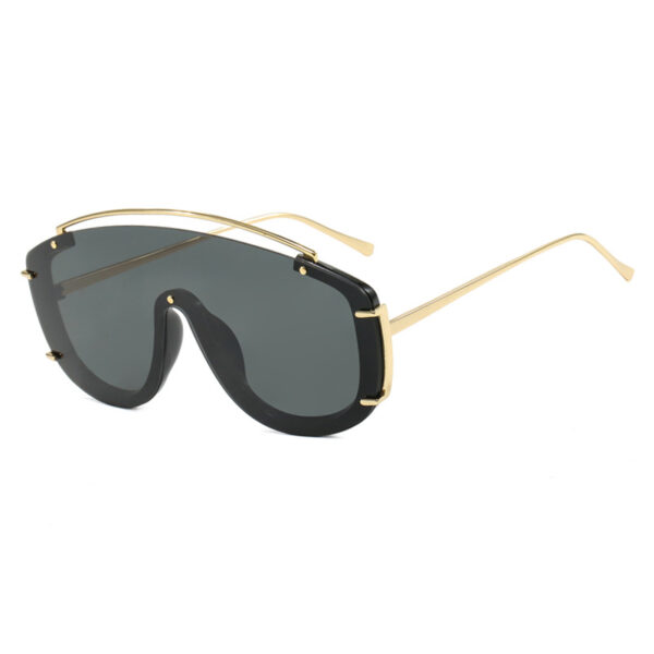 Trendy large frame one-piece sunglasses with a metallic high-end feel, Instagram sunglasses with personalized outdoor internet celebrity sunglasses - Image 5