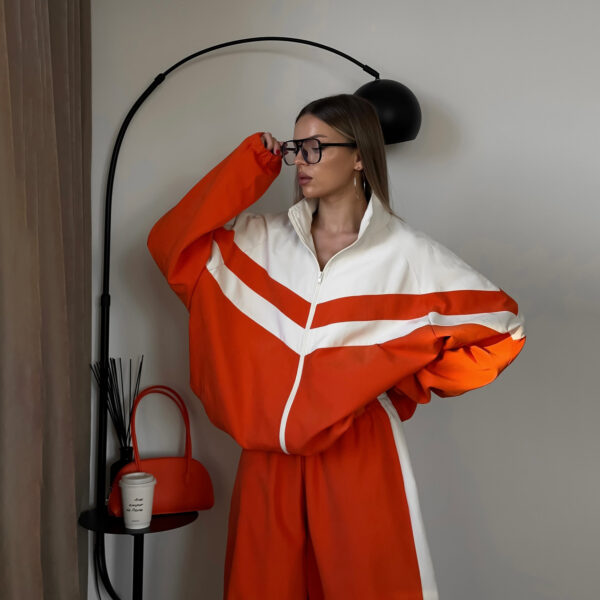 Women's Spring and Autumn Sportswear Set with Personalized Stripes, Contrasting Colors, Bundle Mouth, Loose Sport, Two Piece Set for Women - Image 2
