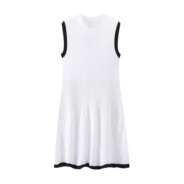 Knitted mini dress fashionable round neck pleated A-line dress - Image 5