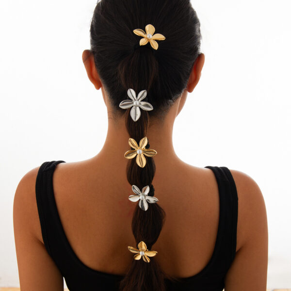 Versatile five petal flower alloy hair accessory with fashionable glossy imitation pearl bow headband