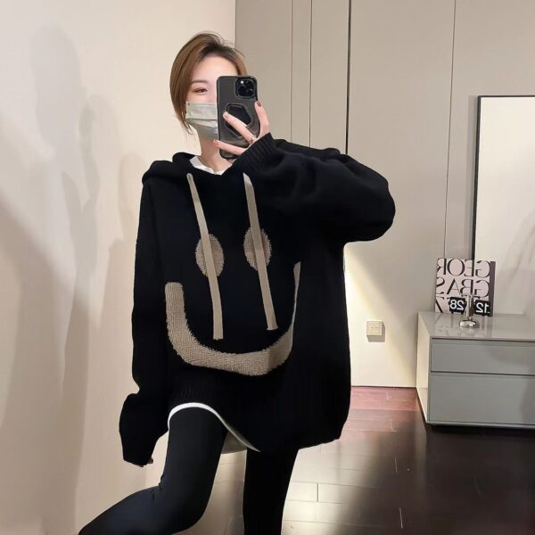 Soft beige smiling hooded sweater for women's autumn and winter new lazy style loose top - Image 4