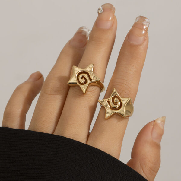 Cold and niche three-dimensional star shaped rings with spicy and beautiful mouth opening English letter bracelets - Image 8