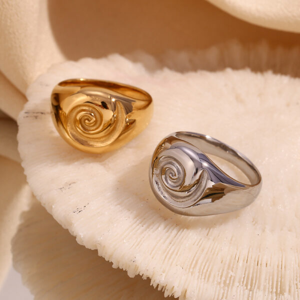 European and American fashion niche personality retro temperament hand jewelry round face vortex ring for women - Image 2