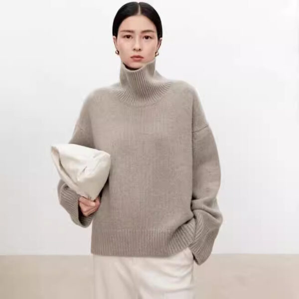 High neck cashmere sweater for women loose and thick with Woolen sweater with a knitted base - Image 3