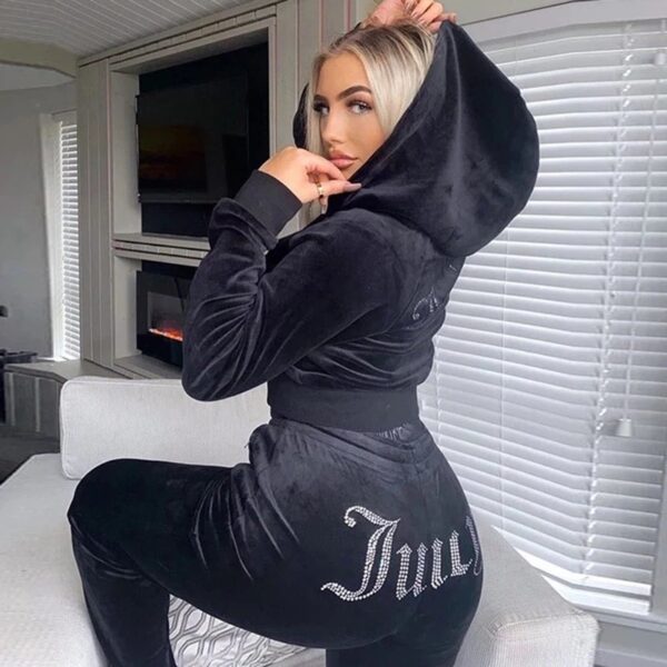 Fashion rhinestone sports and leisure set two-piece set