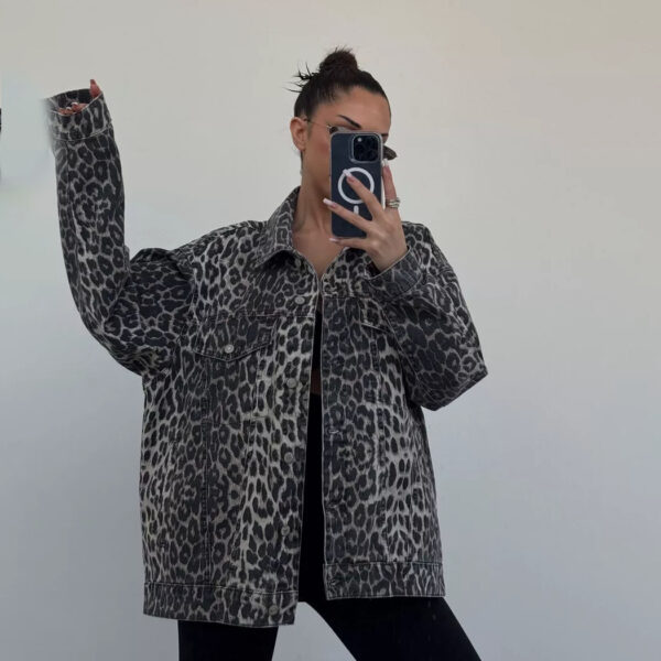 Street casual leopard print denim jacket for women, spring style, loose pocket, button fashion, retro denim jacket, mid length - Image 4