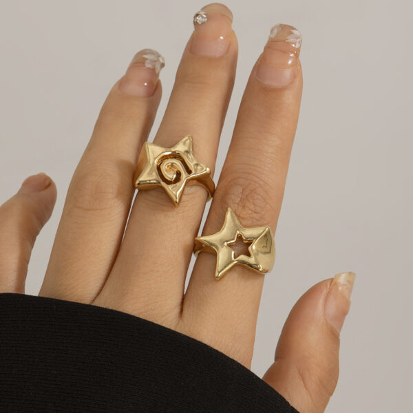 Cold and niche three-dimensional star shaped rings with spicy and beautiful mouth opening English letter bracelets - Image 12